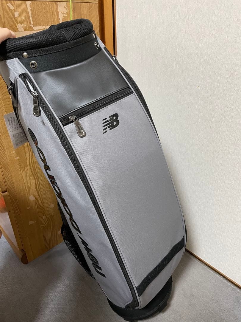 新品タグ付きニューバランス ゴルフバッグ