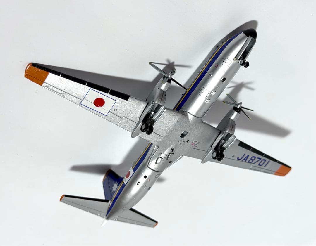 全日空商事 1/200 YS-11A LA701 海上保安庁旧塗装 JA8701