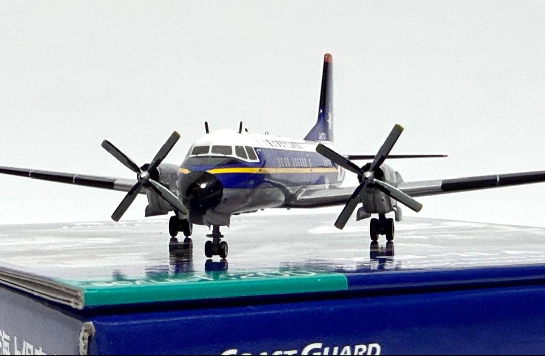 全日空商事 1/200 YS-11A LA701 海上保安庁旧塗装 JA8701