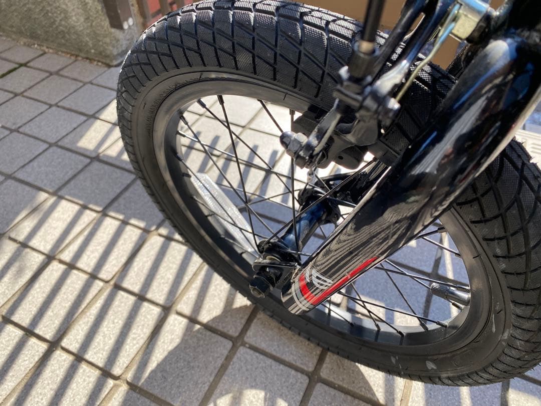 自転車本体 SHREDDER 16 HARO
