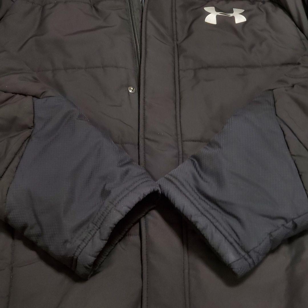 美品✨UNDER ARMOUR　アンダーアーマー　ベンチコート　LG　黒　中綿