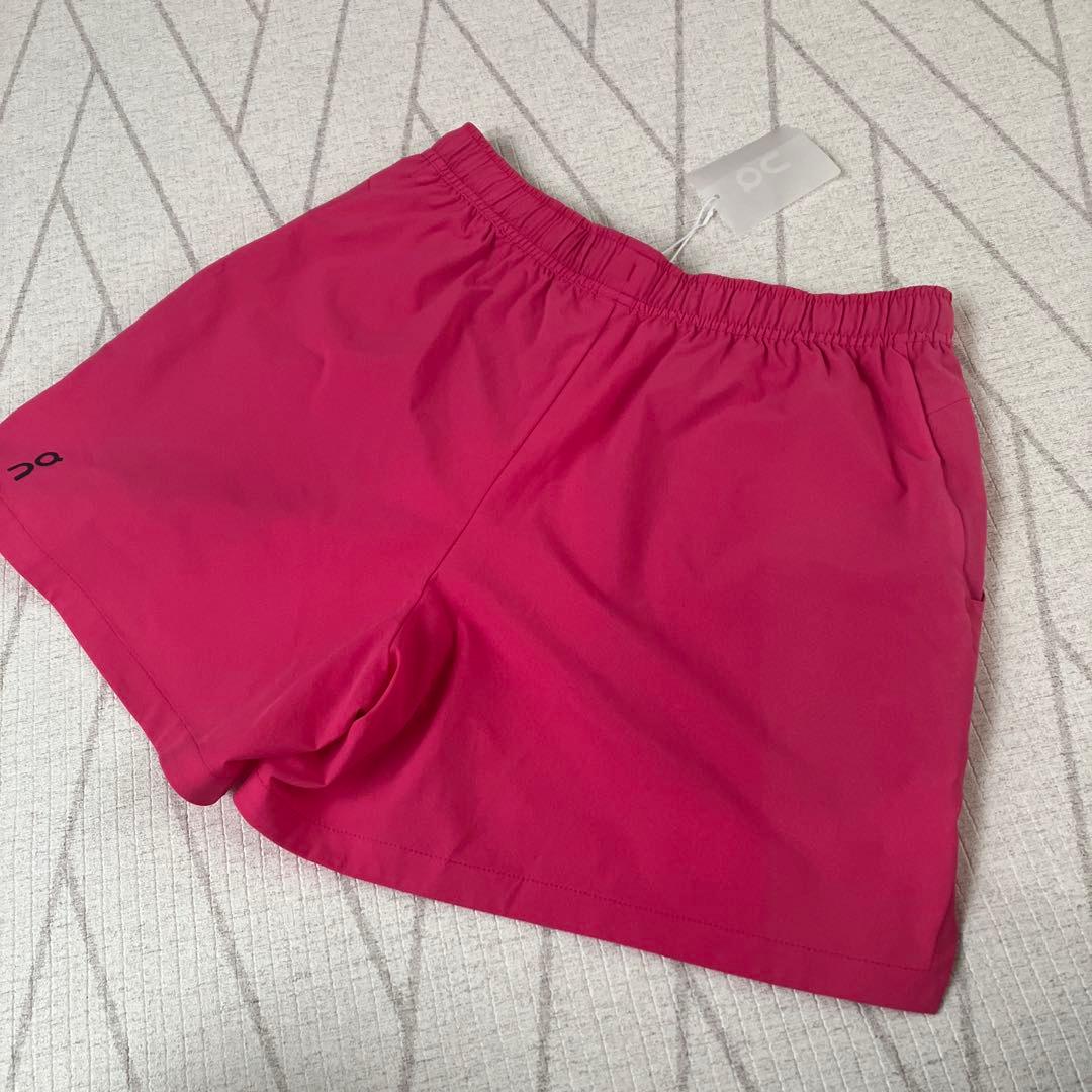 新品　On トレーニングパンツ　ランニングパンツ　ショートパンツ　ピンク　S
