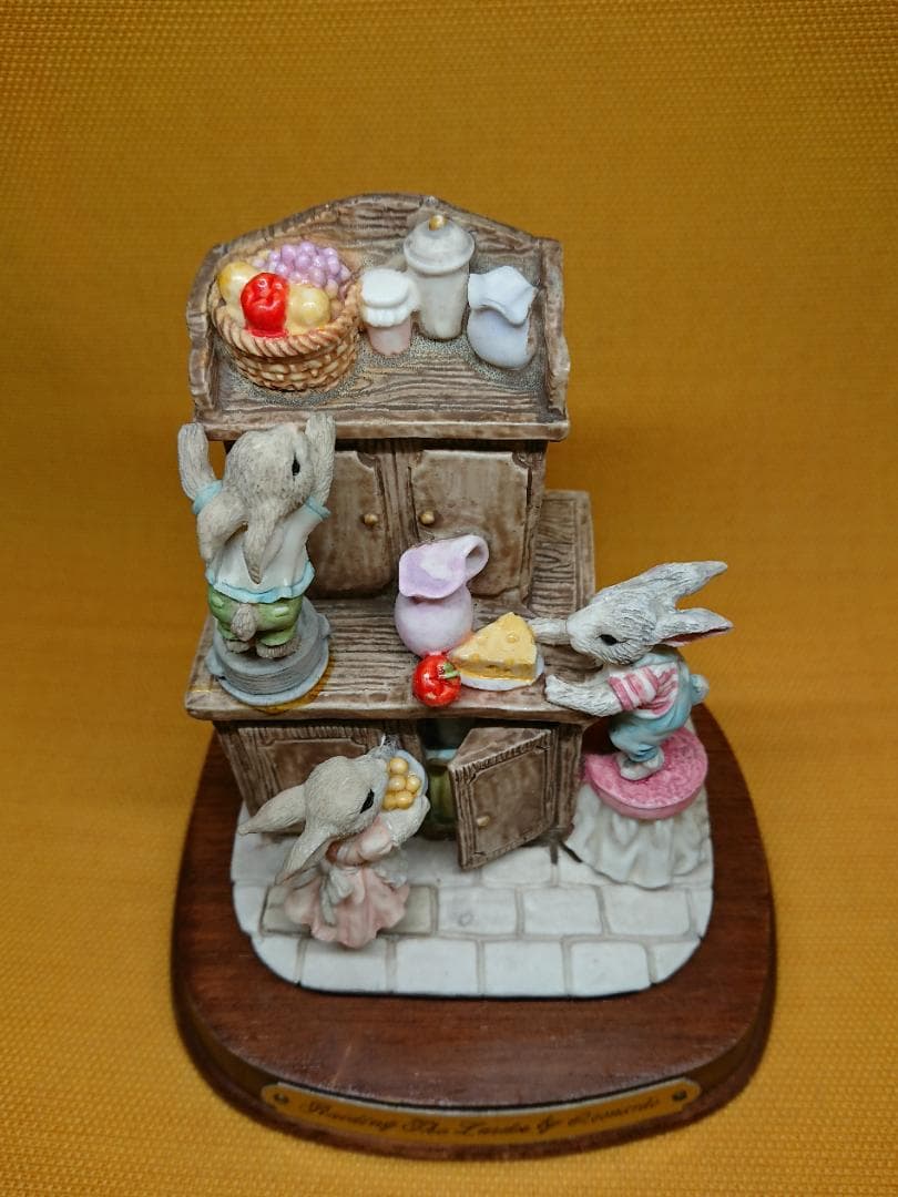 【美品】ウサギ　兎　ビンテージ　置物　インテリア　工芸品　美術品　A3353