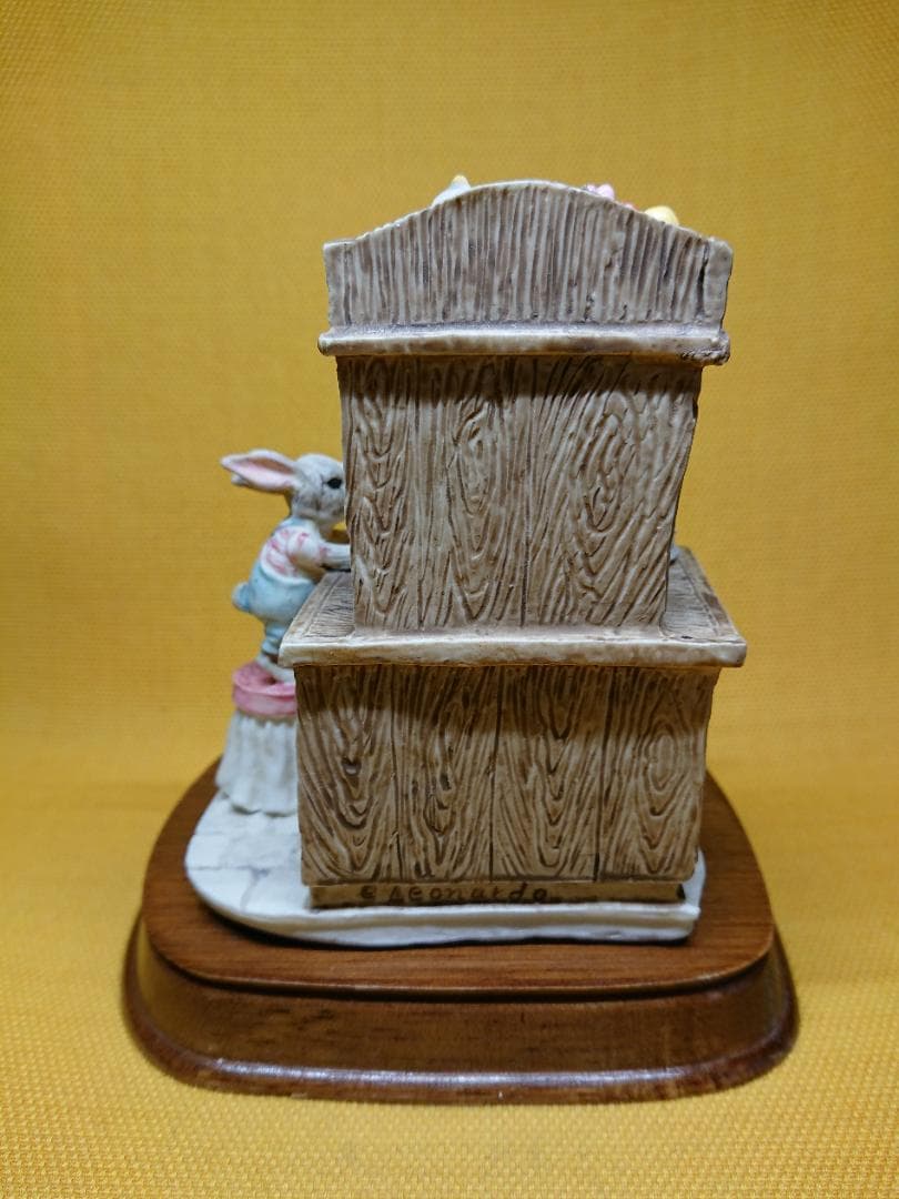 【美品】ウサギ　兎　ビンテージ　置物　インテリア　工芸品　美術品　A3353