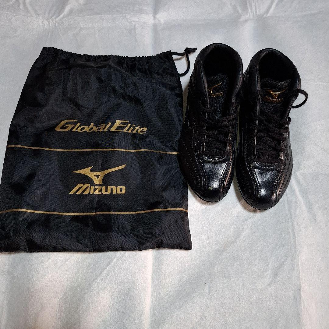 Mizuno ブラック スパイクシューズ ミッドカット