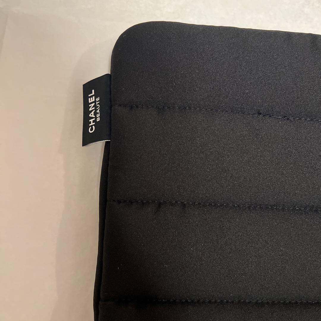 CHANEL VIPノベルティ パソコンケース