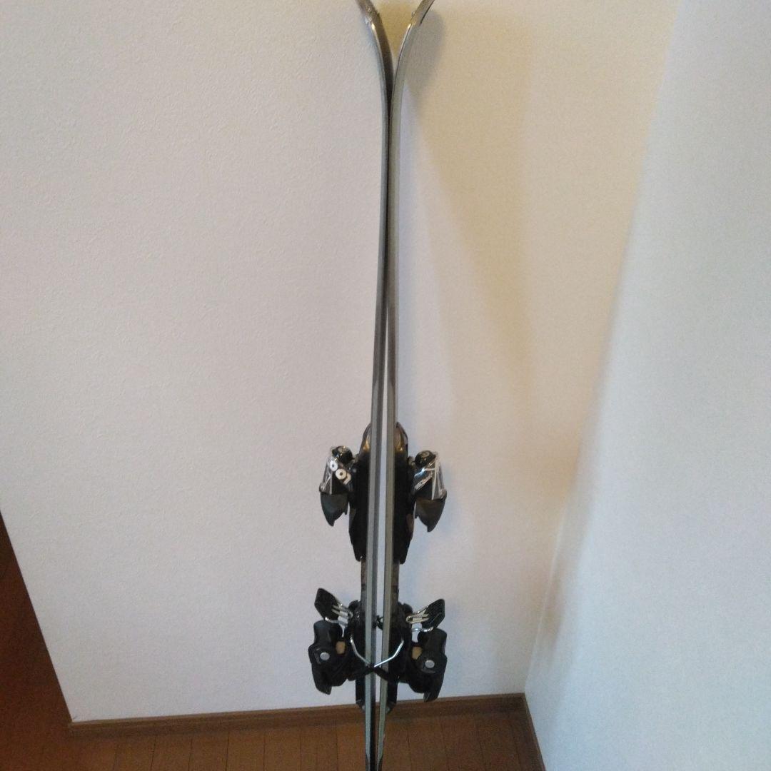 【美品】Rossignol 24年モデル　スキー 板