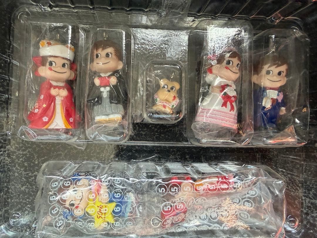 不二家 ペコちゃん フィギュア 35体 大量まとめ売り コレクションケース付