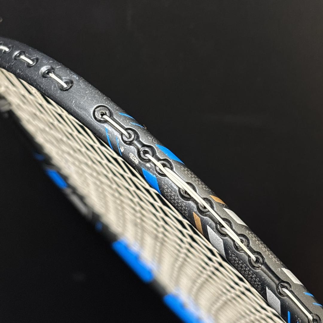 BabolaT　SATELITE　ESSENTIAL　バトミントンラケット