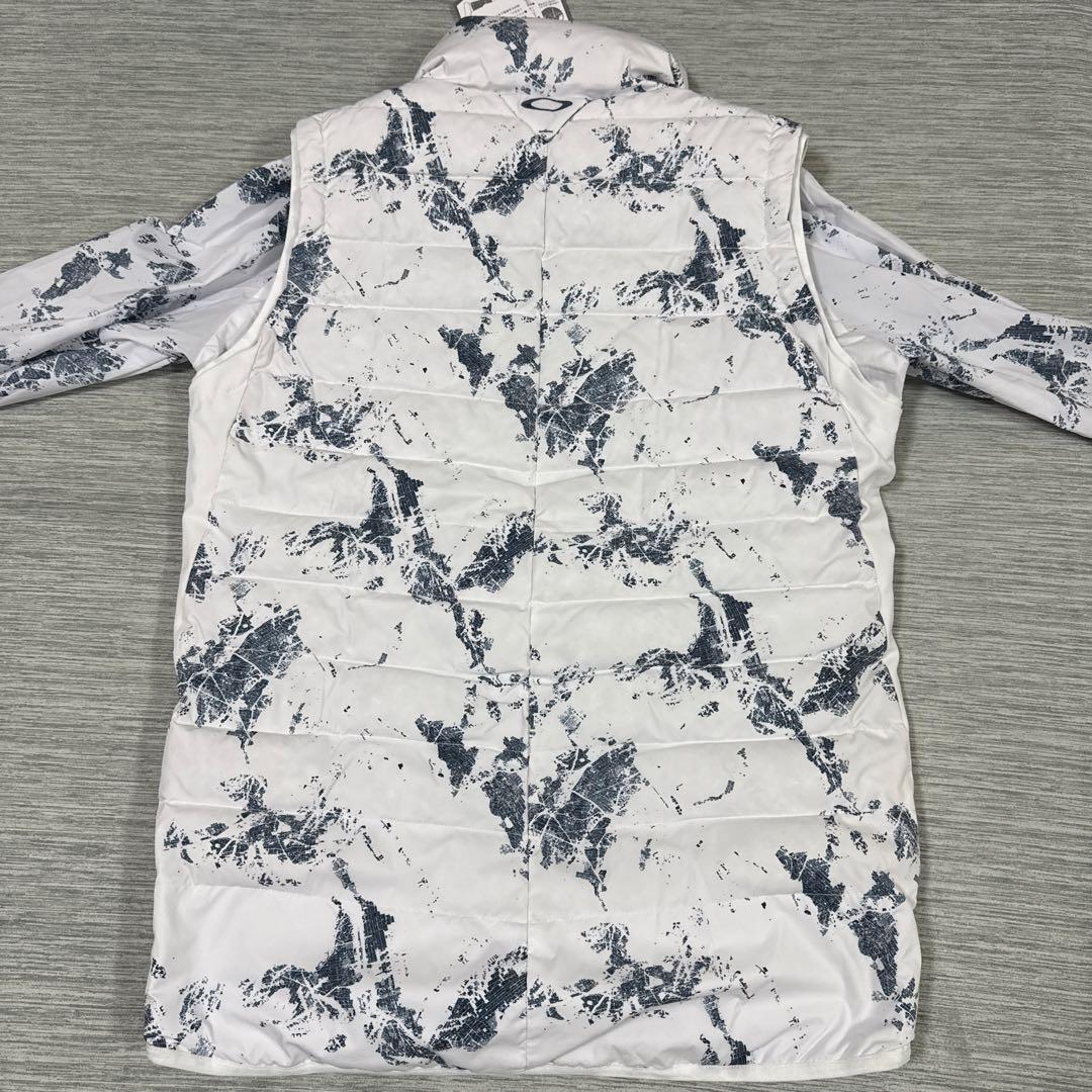 新品　OAKLEY Skull トランスフォーム　ダウンベスト　M