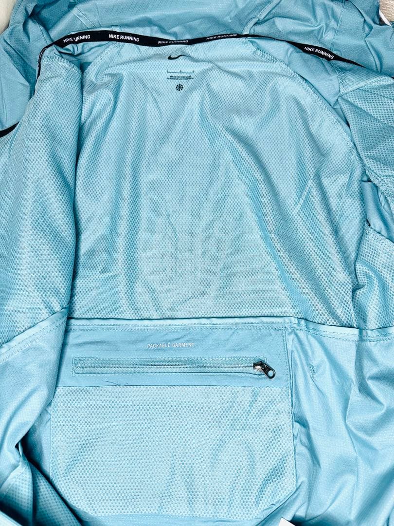 ナイキNIKE ランニングジャケット メンズ 軽量 撥水 パッカブル 新品