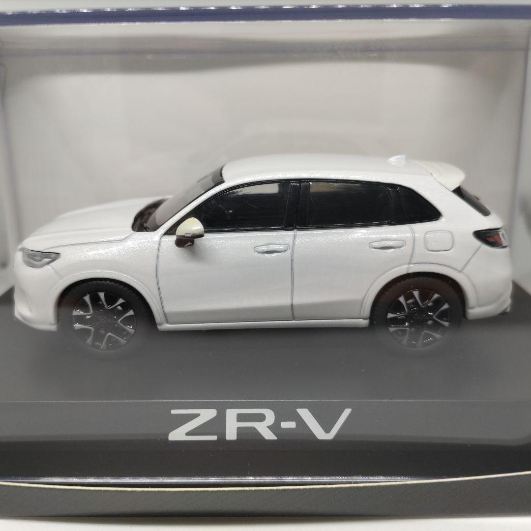 【美品】1/43ミニカー ホンダ ZR-V e:HEV プラチナホワイトパール