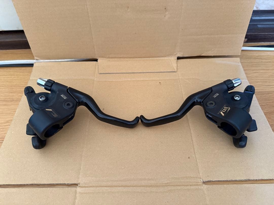 OLD MTB SHIMANO DEORE XT ブレーキレバー・シフター