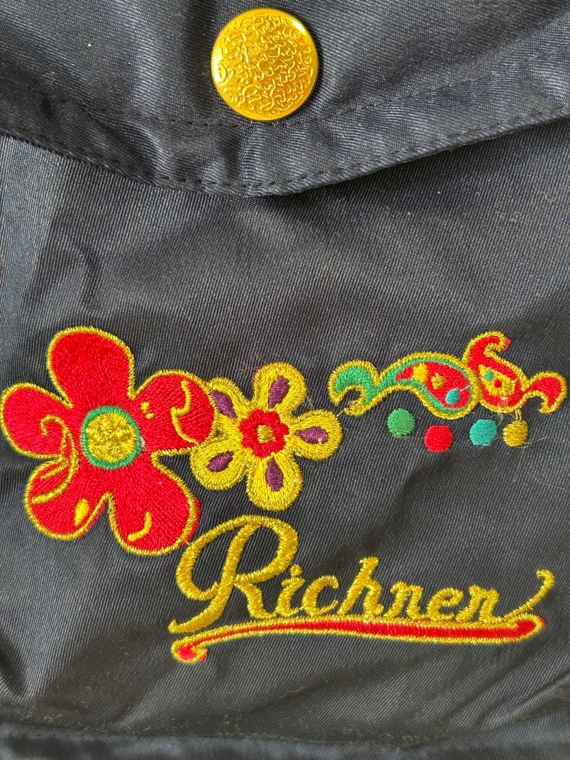 スキー&スノボーウェアーネイビー フード付き花柄刺繍　新品