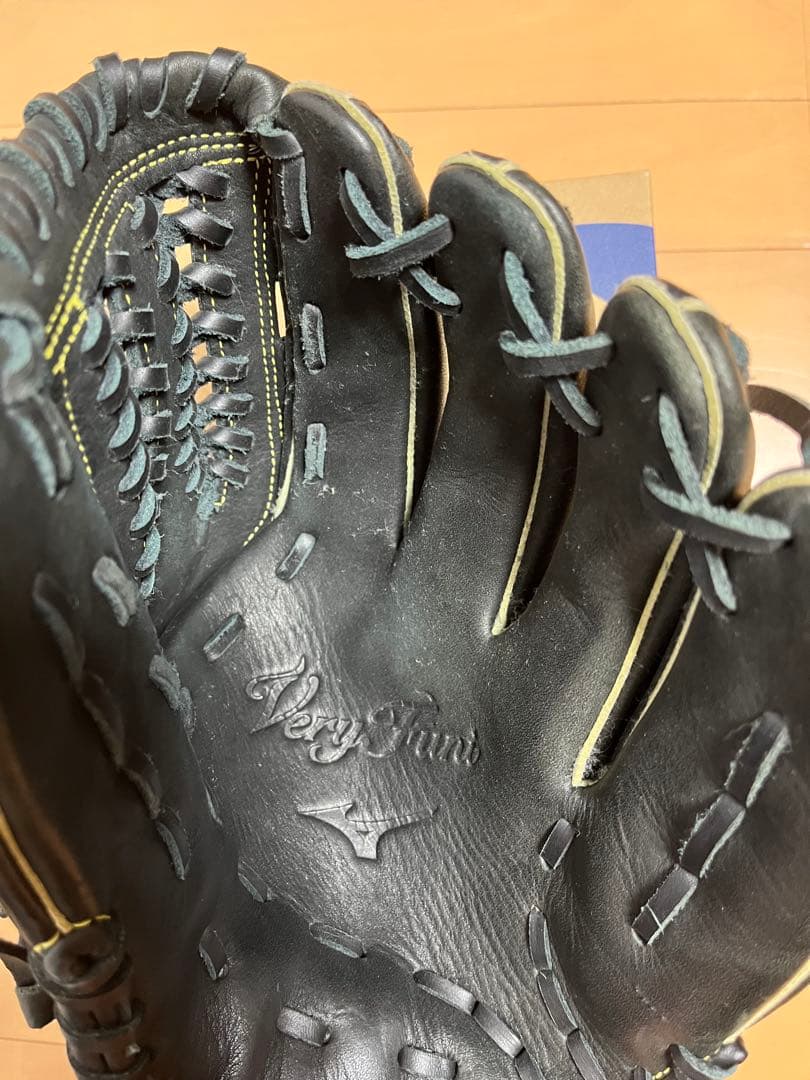 Mizuno VeryFine ブラック グローブ