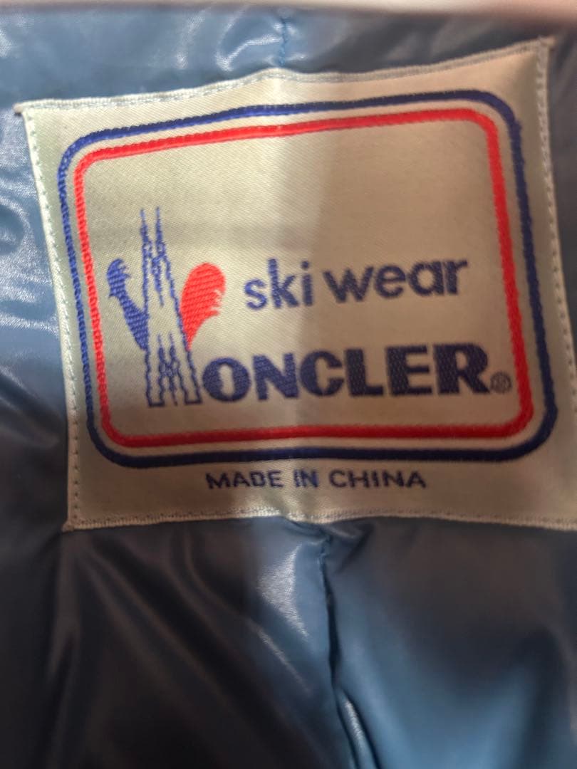 Moncler スキーウェア 赤