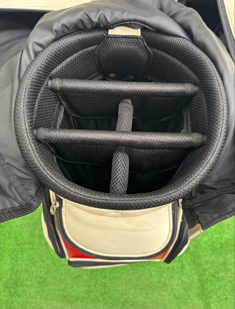 TaylorMade キャディバッグ ホワイト/レッド
