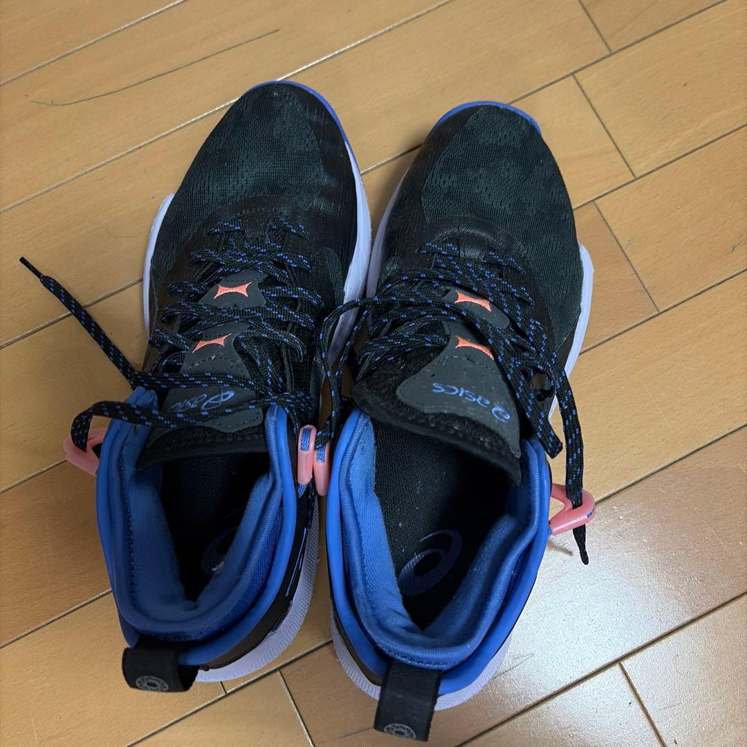 シューズ(男性用) NOVA SURGE LOW 2