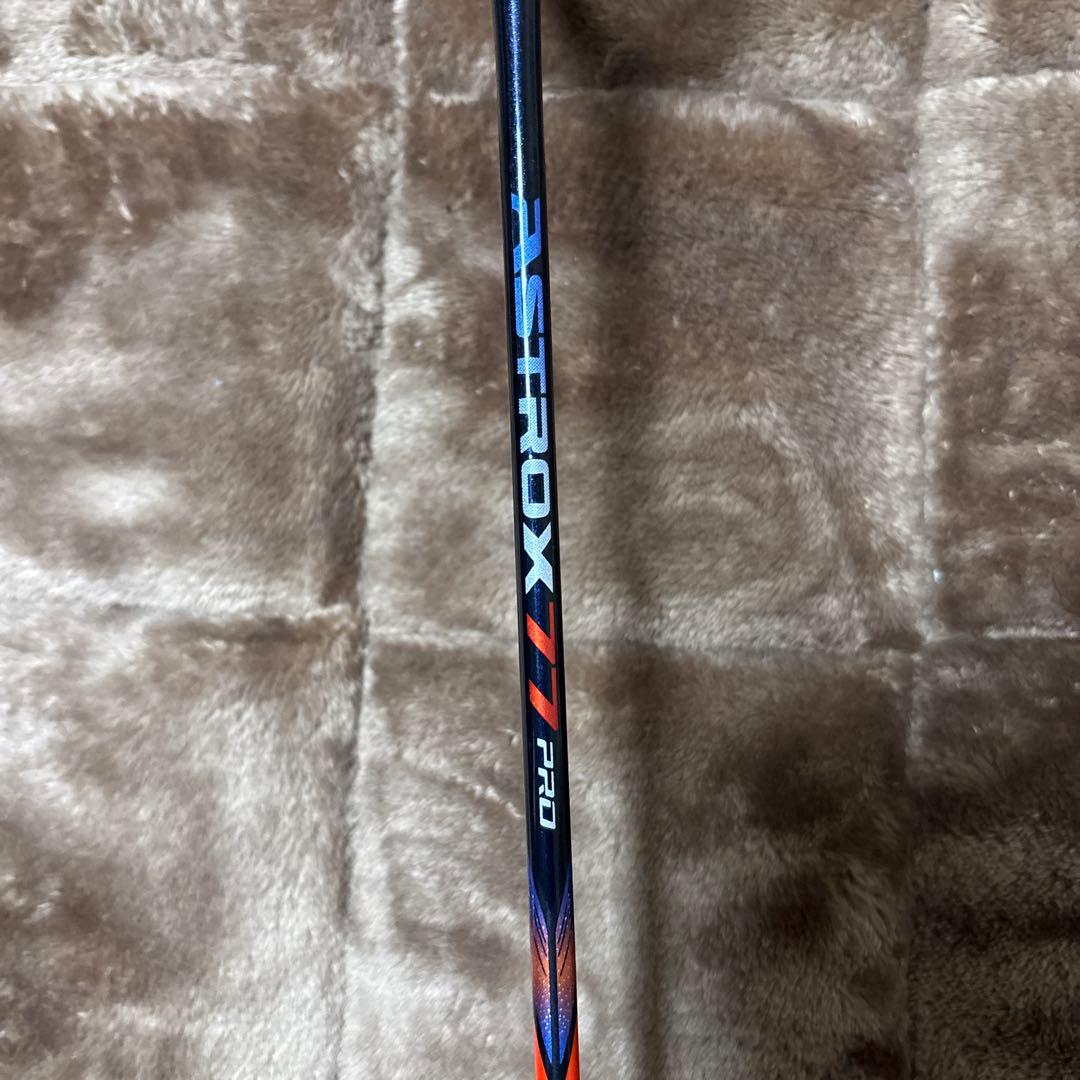 バドミントンラケットASTROX77Pro修理品
