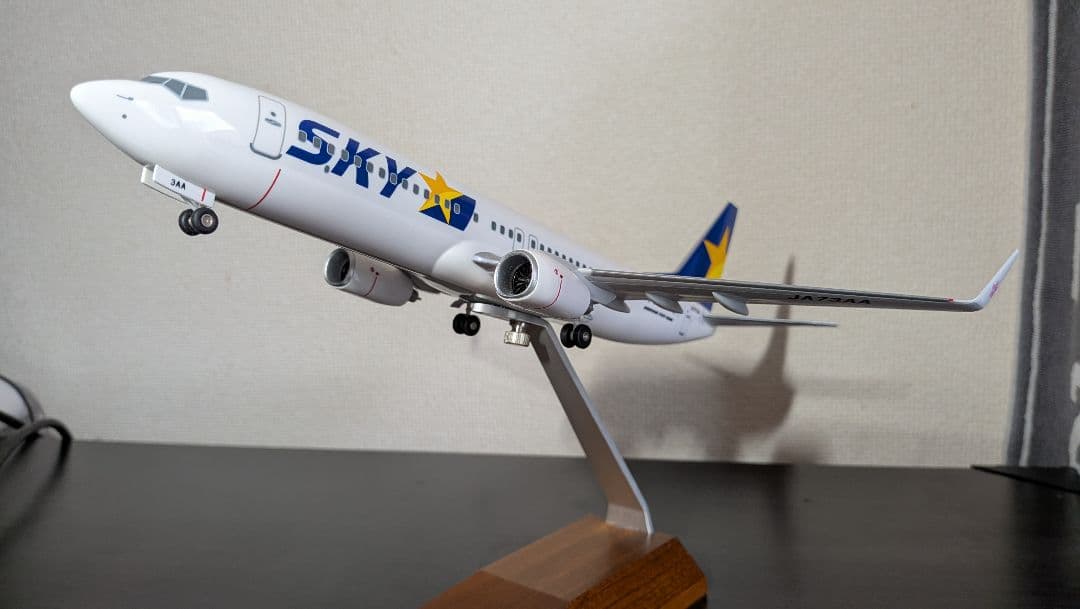 Skymark Boeing737-800 1/130 モデルプレーン