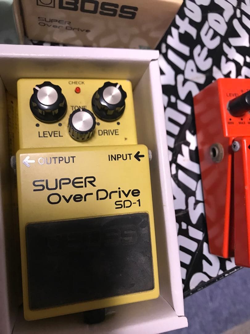 BOSS SD-1 & MD-2 &CH-1 & NS-1エフェクターセット