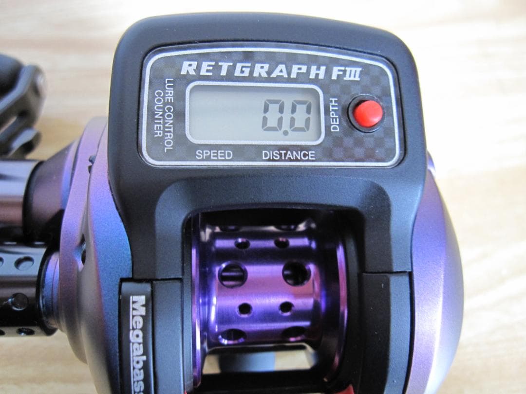 MEGABASS　RETGRAPHFⅢ　１０L　LIMITED
