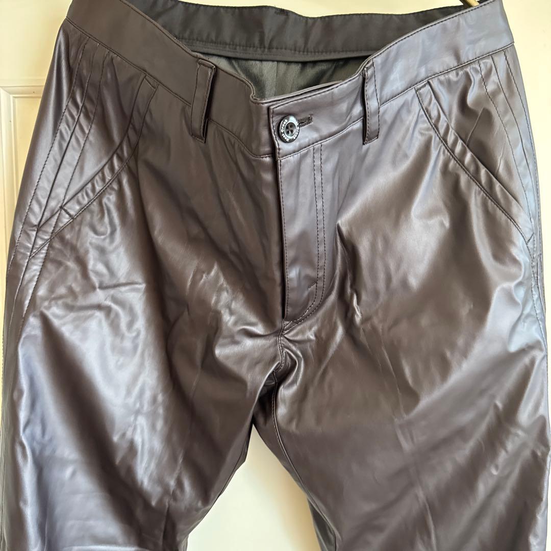 新品Heal Creek フェイクレザーパンツ88