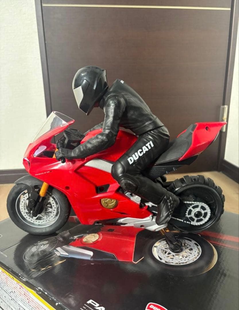 DUCATI バイクラジコン