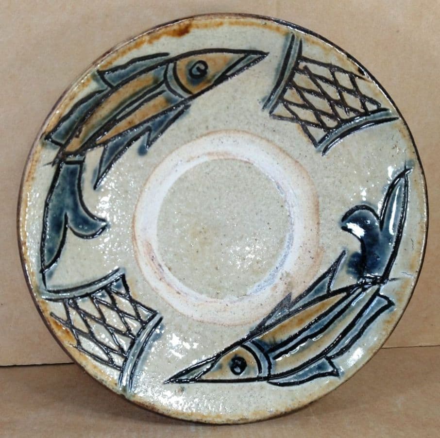 【本物保証】金城次郎 魚文皿 共箱 栞 壷屋焼 人間国宝 美品 w15cm超
