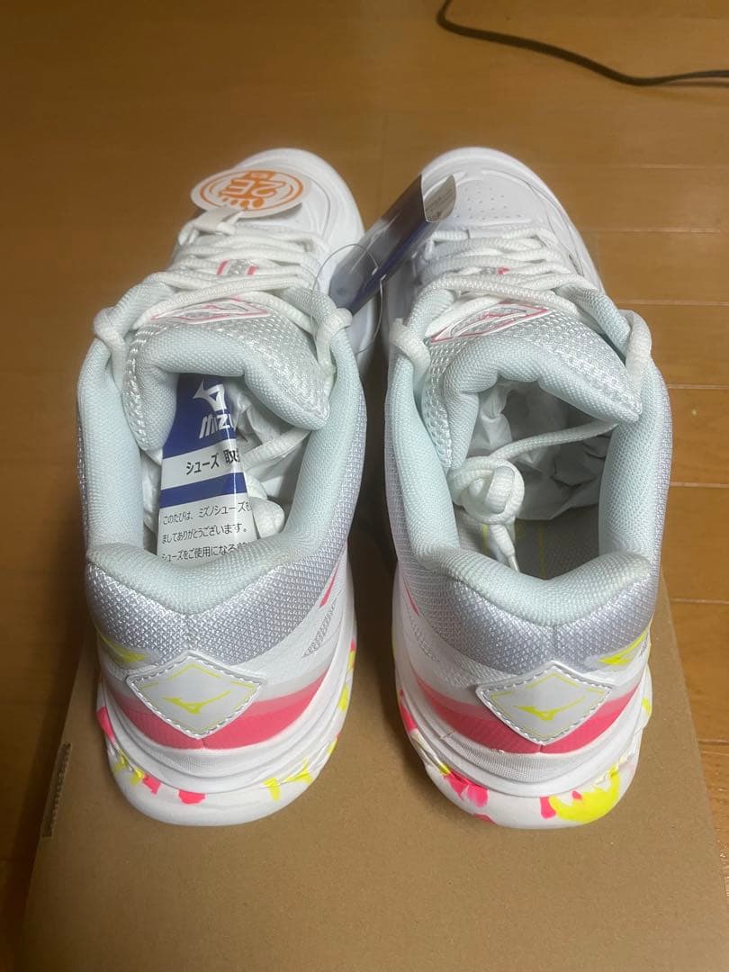 M ena　ミズノ　wavefang2fit 27cm 新品