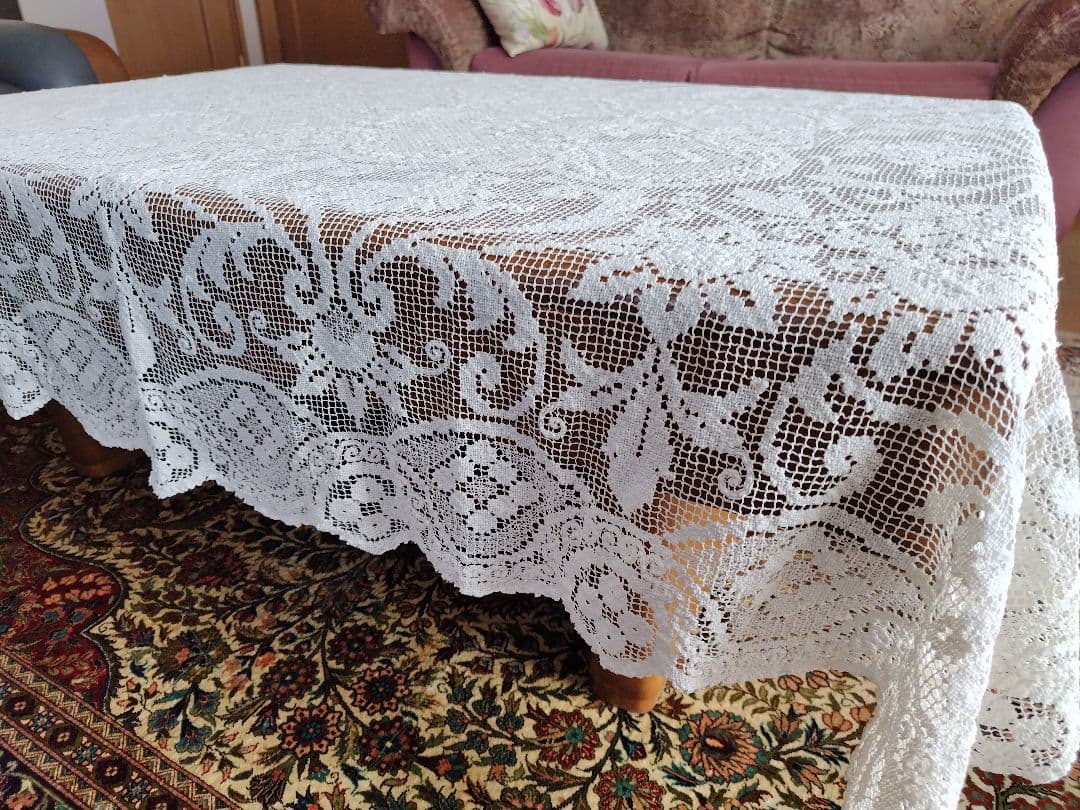 レーステーブルカバー　ハンドメイド　ビンテージ
