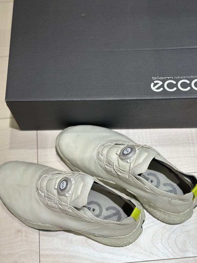 ecco 最新シューズ　25.5cm 定価46200円