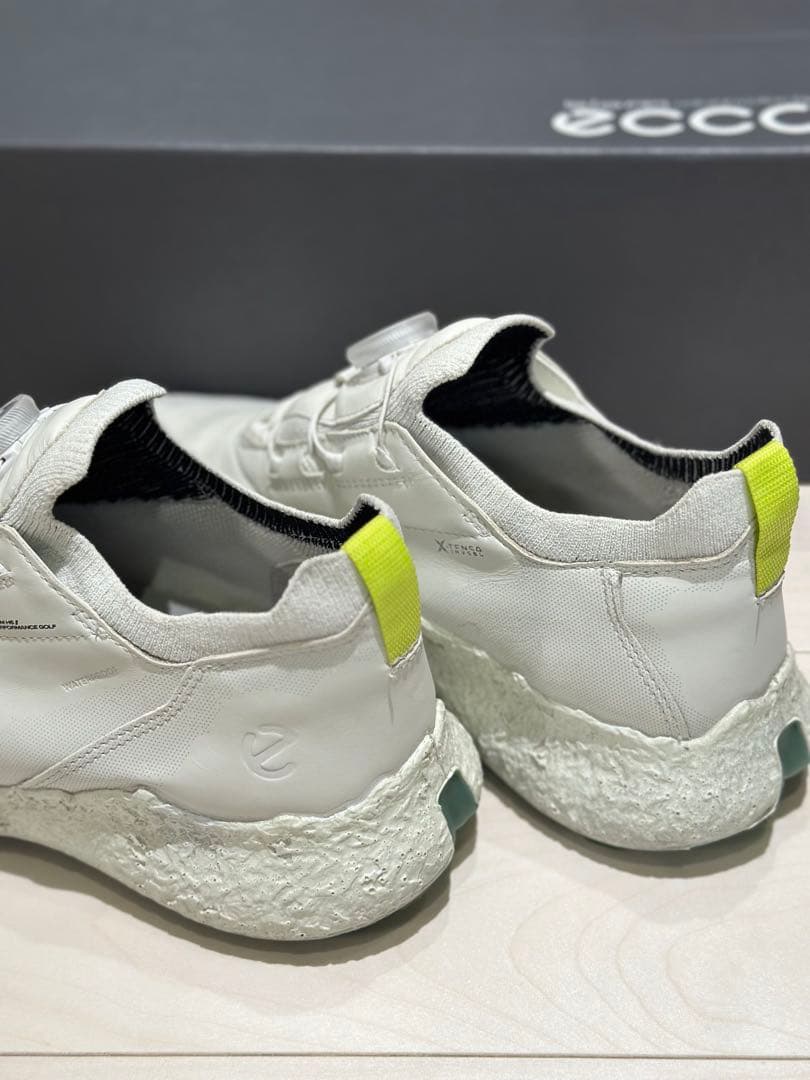 ecco 最新シューズ　25.5cm 定価46200円