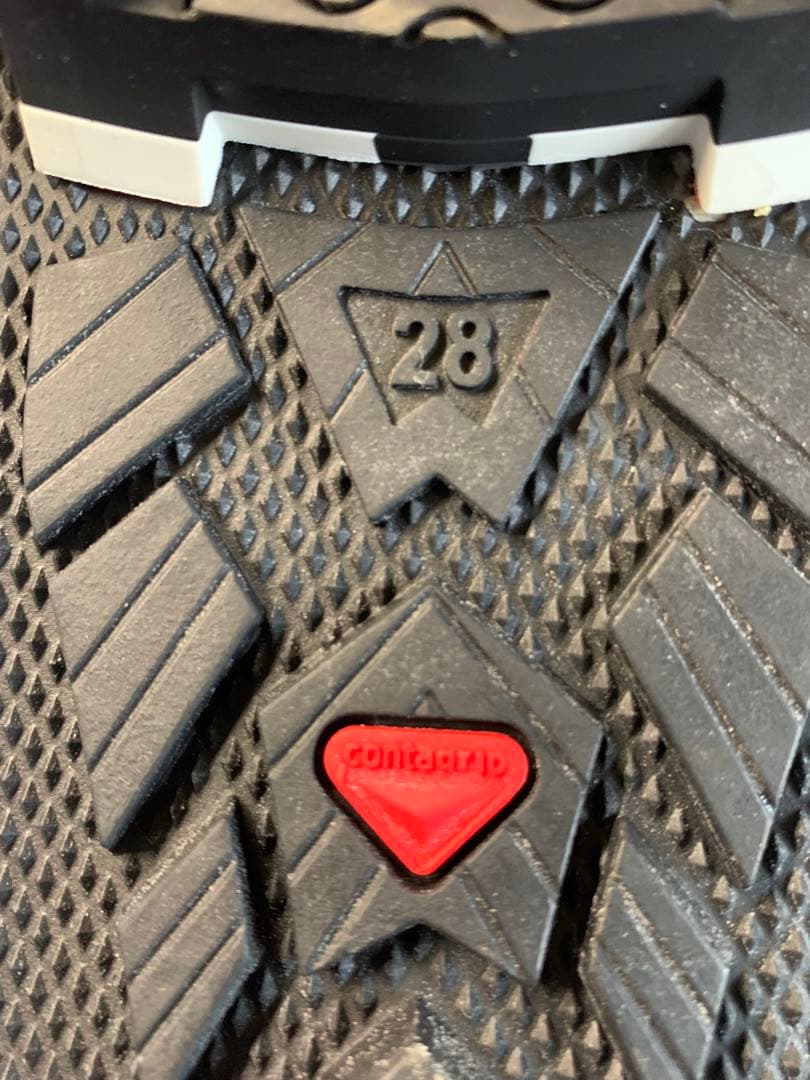 ティンダン SALOMON QUEST MAX 130 サロモン ブーツ