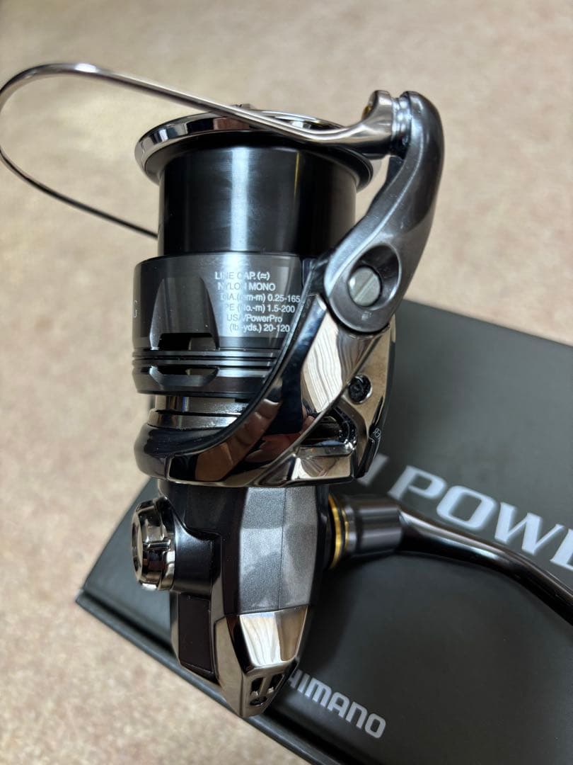 シマノ 24TWIN POWER 4000MHG スピニングリール