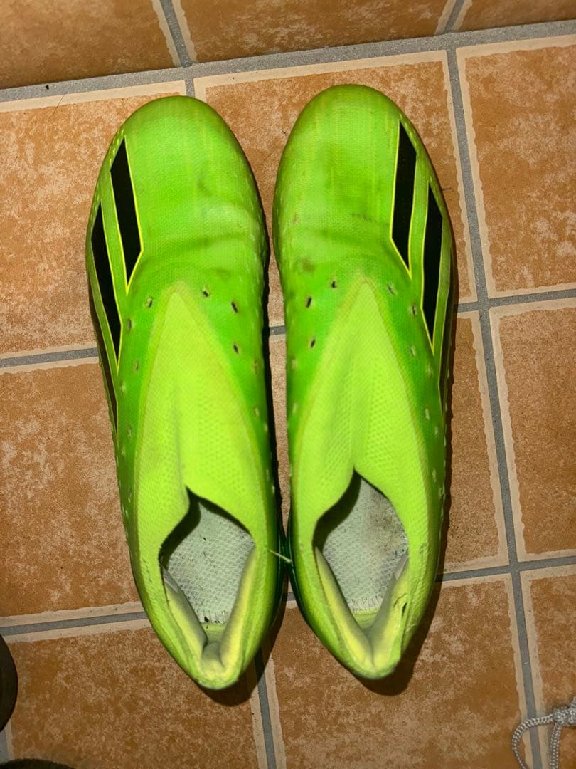 adidas サッカーシューズ グリーン