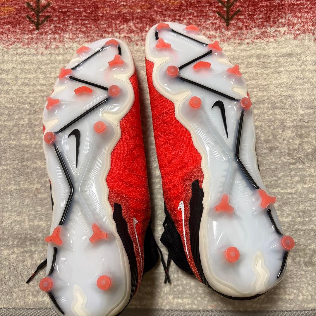Nike Phantom GXレッド ブラック サッカーシューズ