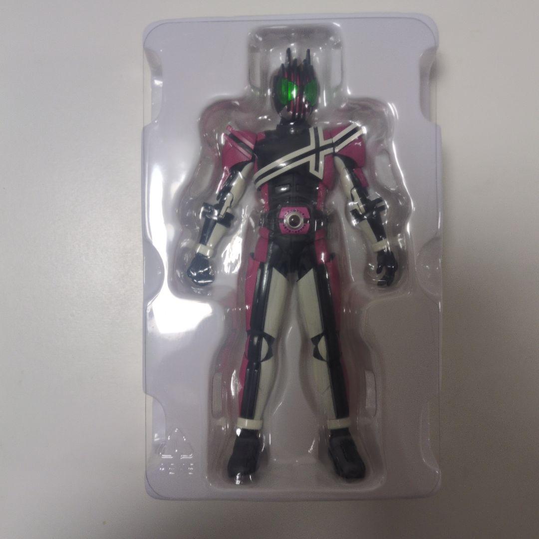 S.H.Figuarts(真骨彫製法) 仮面ライダーディケイド(ネオディケイド…