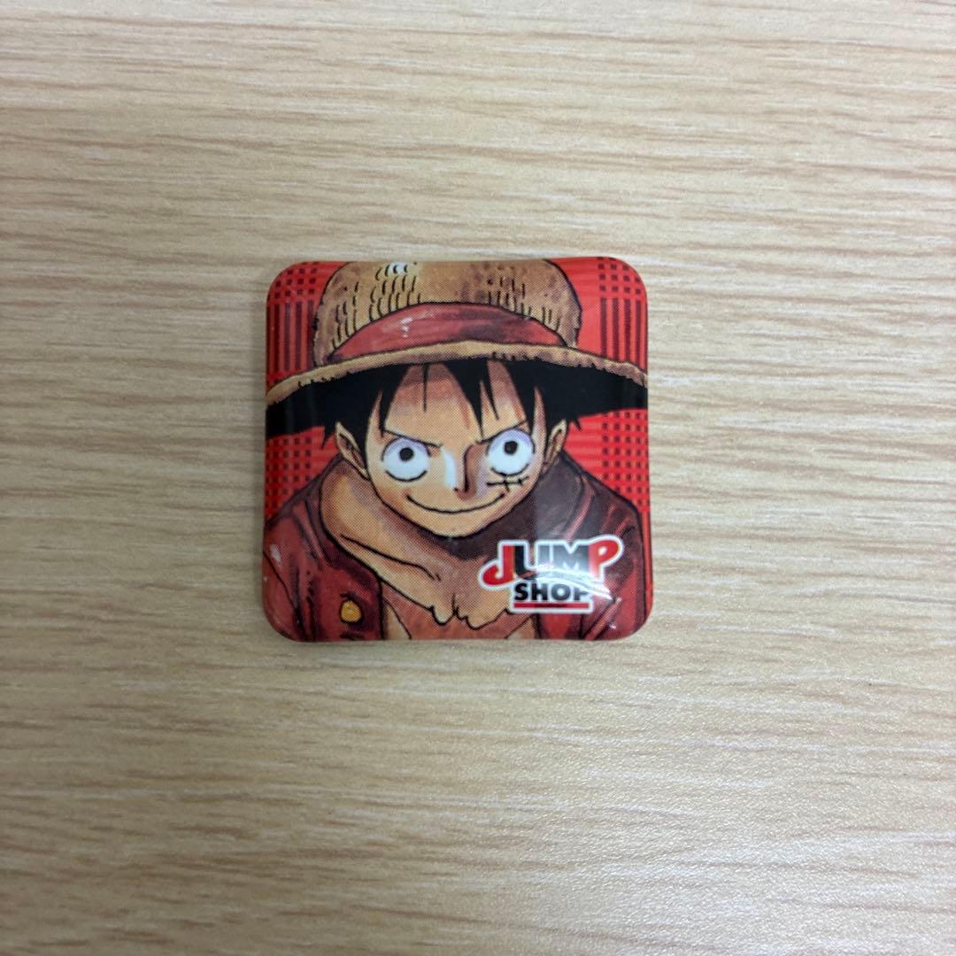 ワンピース ルフィ 缶バッジ ジャンプショップ オリジナル缶バッジ2015 4つ
