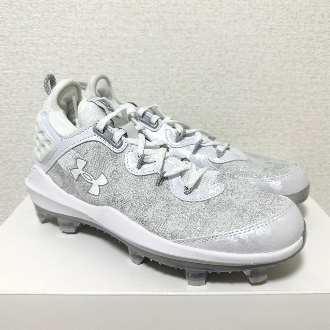 アンダーアーマー 26 ハーパー 野球 金スパイク シューズ 白 靴
