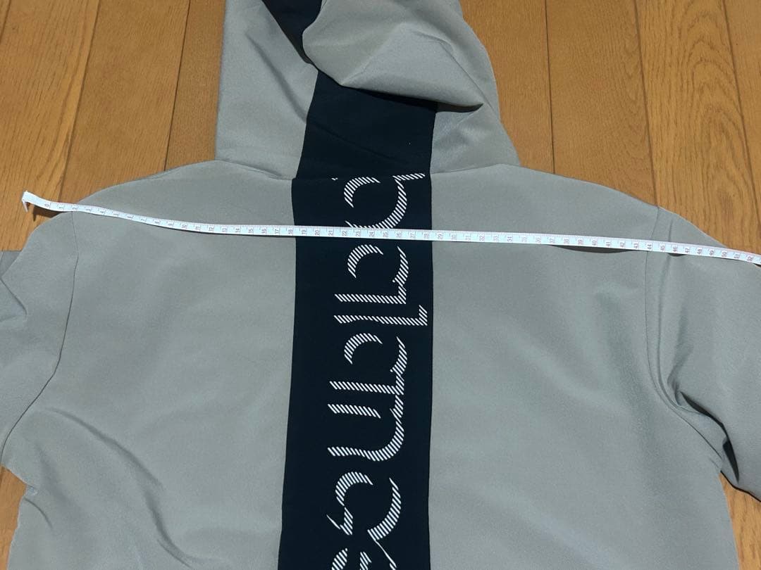 ニューバランス ベージュ フード付きジャケット Mサイズ