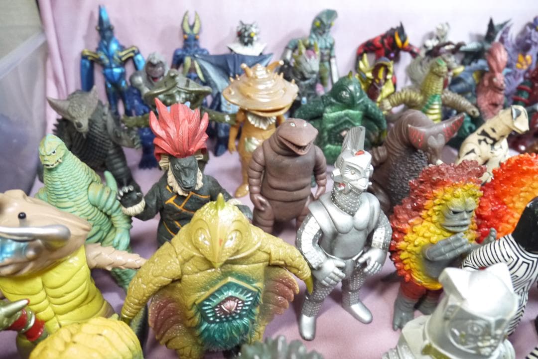 ウルトラ怪獣シリーズ　怪獣ソフビ　80体