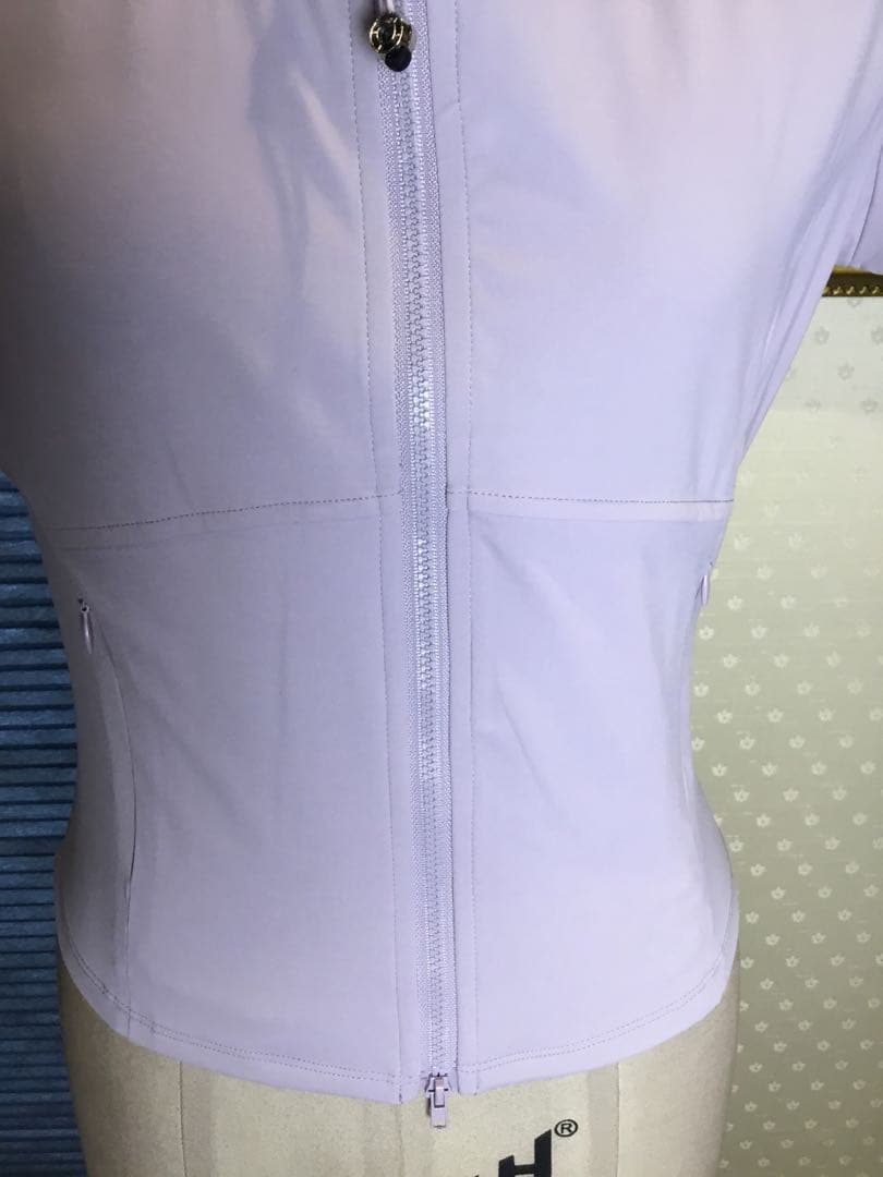 LULULEMON☆ 薄紫 ジップアップジャケット 半袖