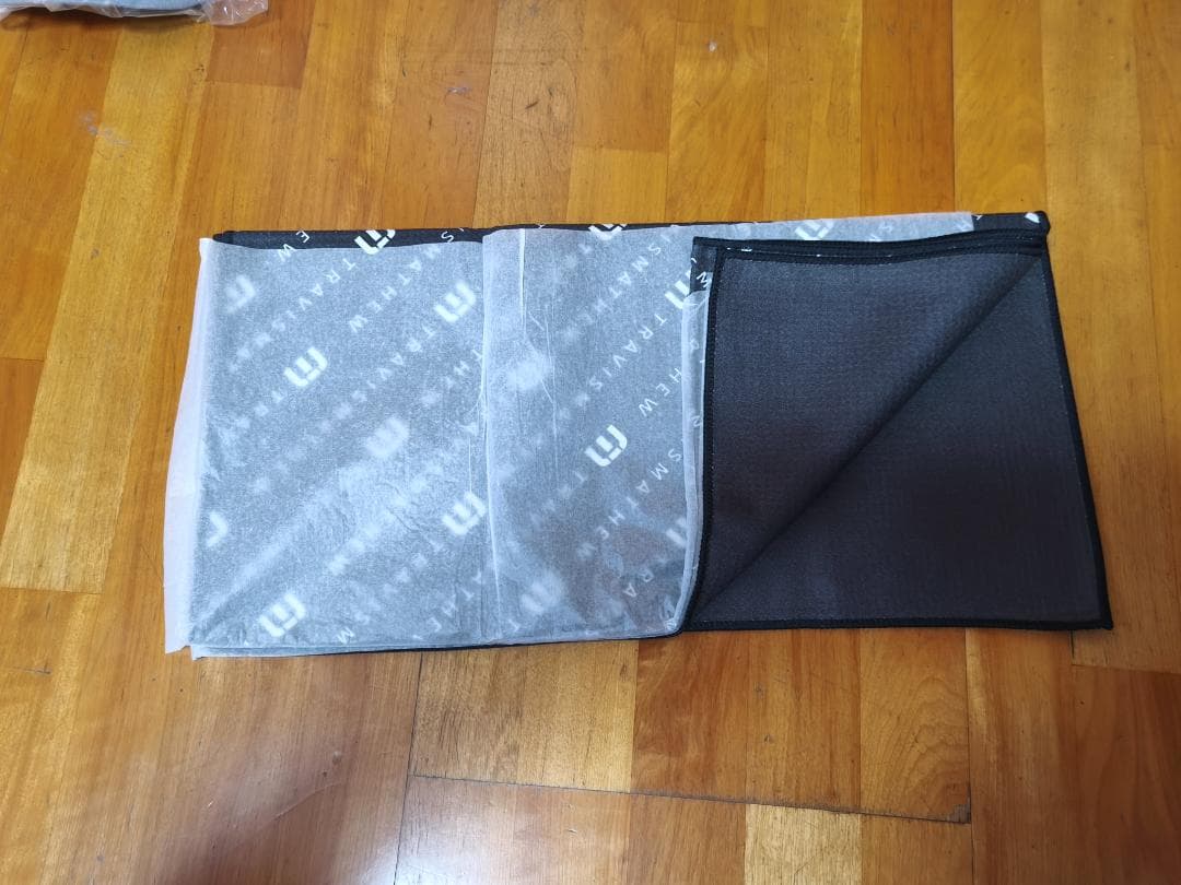 新品非売品 石川遼サイン入 Travis Mathew トラビスマシュー タオル