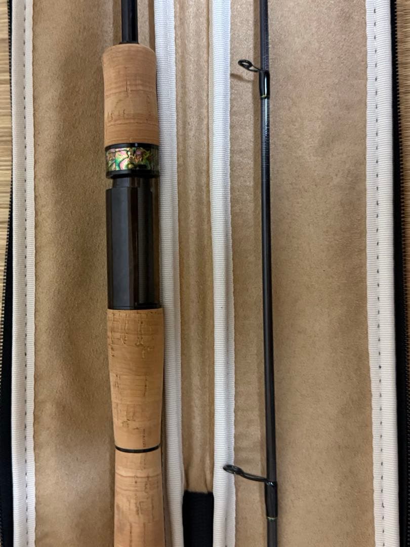土日限定最終値下げ　 Meister chimera 62L＋