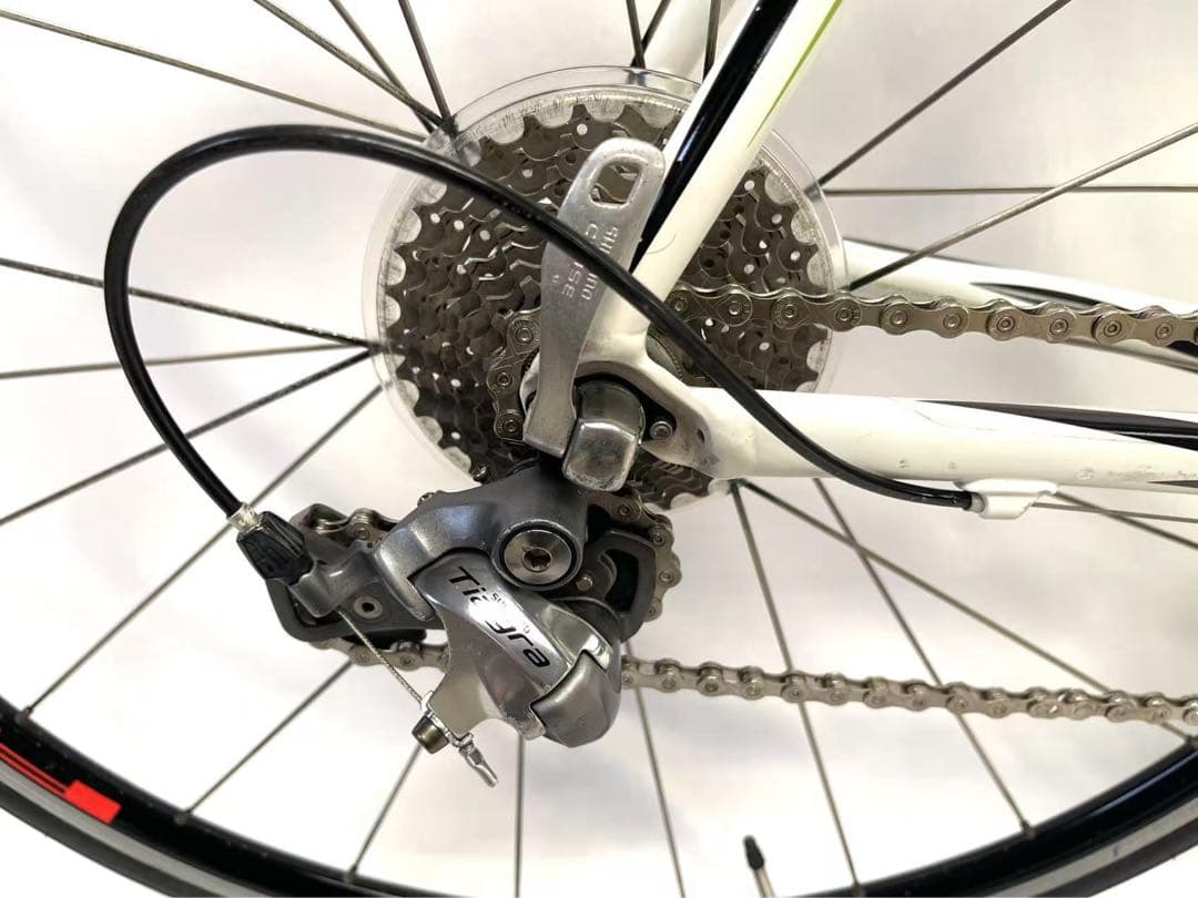 即乘 送料無料Cannondaleロードバイク CAAD8超軽量9.2キロ20速
