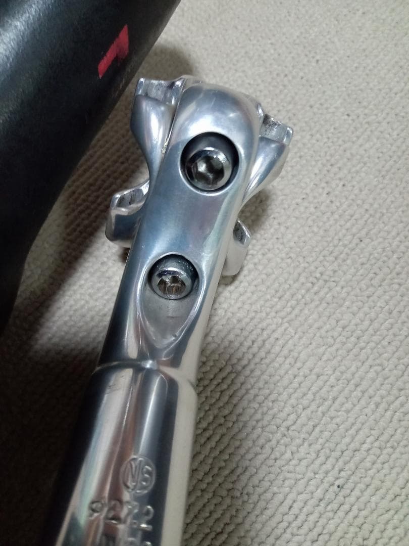 競輪サドル・シートポスト セット