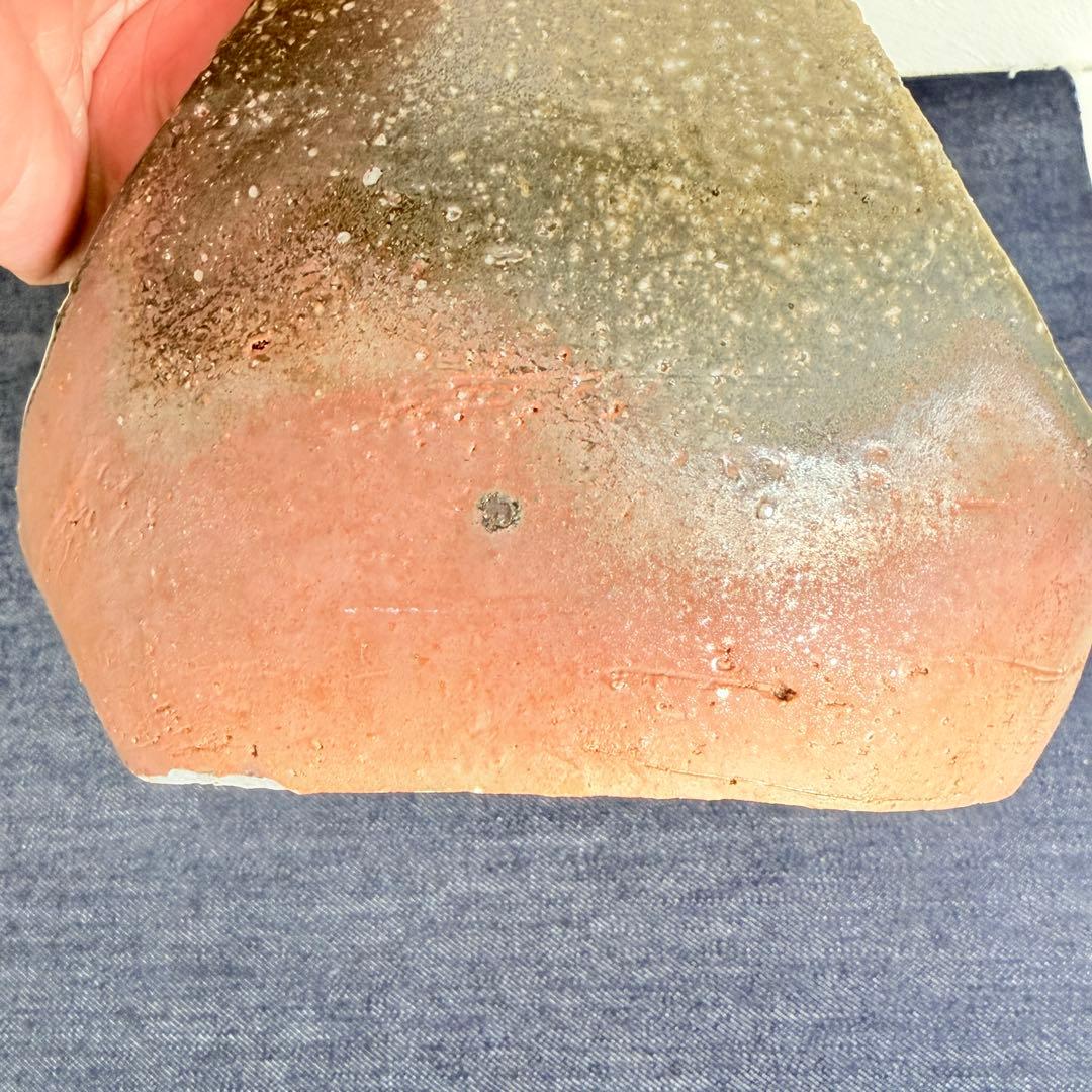【名工】信楽焼 上田直方 造 矢印刻印 変形花器 芸術作品 陶印 骨董