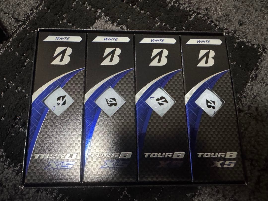 【新品】ブリヂストン TOUR B XS ゴルフボール 2ダース