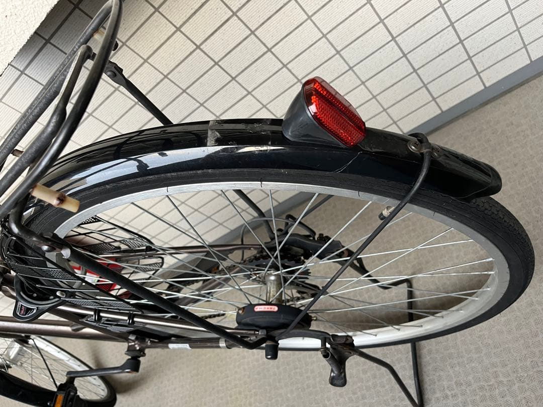 【足立区直接お渡し】27インチ 自転車 6段階変速 オートライト カゴ付き